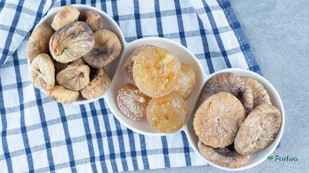 Three types of figs with different degrees and qualities of drying and ripening.